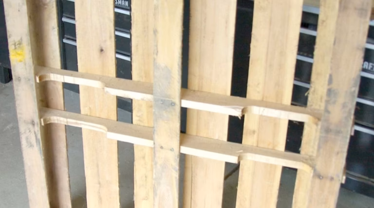 Combien coûte une clôture en bois selon le type de pose